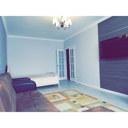 Best Apartment On Sauran Towers Астана Екстериор снимка