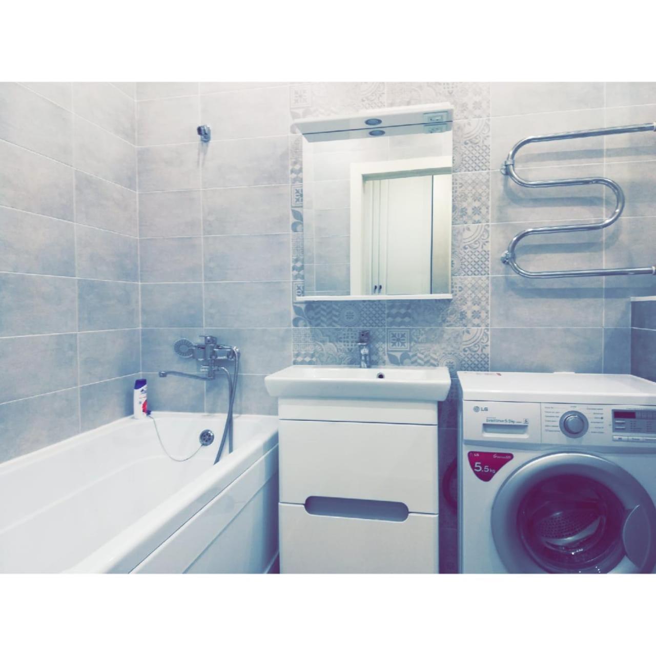 Best Apartment On Sauran Towers Астана Екстериор снимка